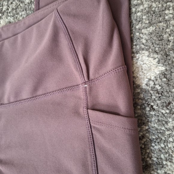 Mondetta Performance + Luxury  Pockets Gym Yoga  Size Medium - Picture 7 of 10